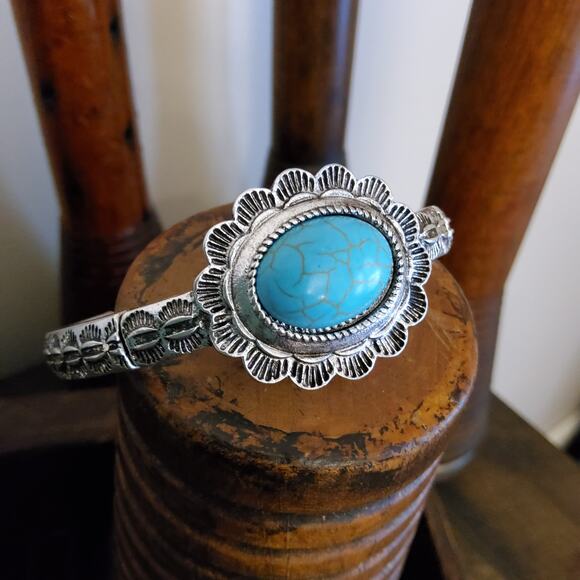 Silver Flower Turquoise Stretchy Bangle Bracelet - Picture 1 of 8